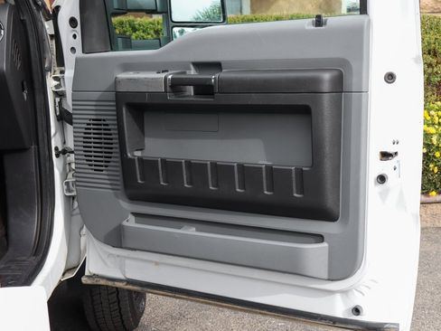 Used 2016 Ford F450 XLT image 36