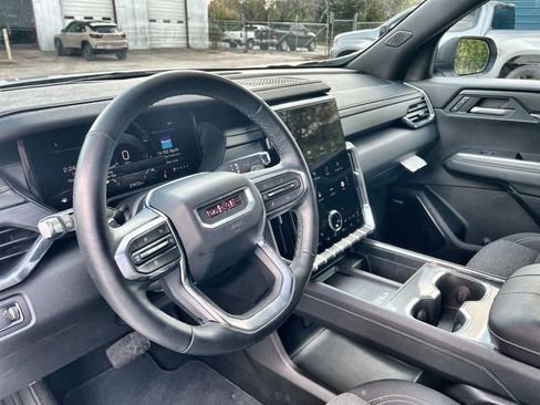 Certified 2025 GMC Acadia Elevation image 11