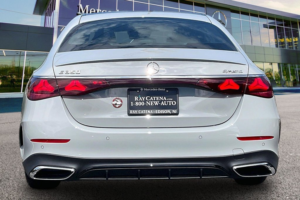Used 2026 Mercedes-Benz E 350 4MATIC Sedan image 4
