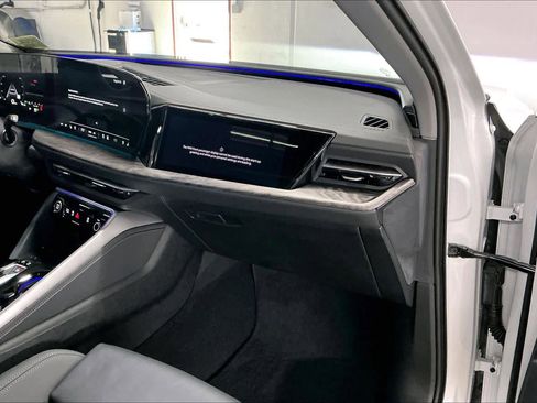 Used 2025 Audi Q5 Prestige image 18