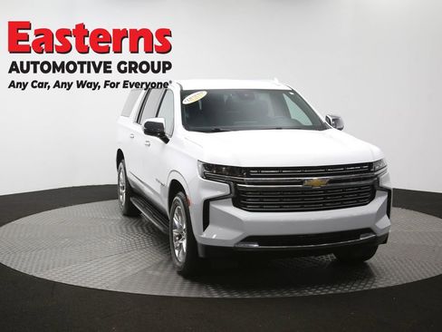 Used 2023 Chevrolet Suburban Premier RWD image 54