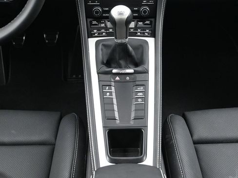 Used 2025 Porsche 718 Cayman image 7