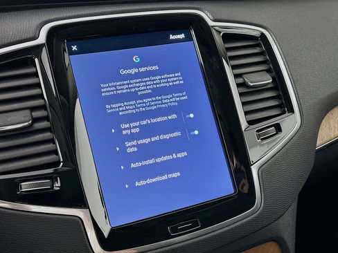 Used 2023 Volvo XC90 B6 Plus image 21