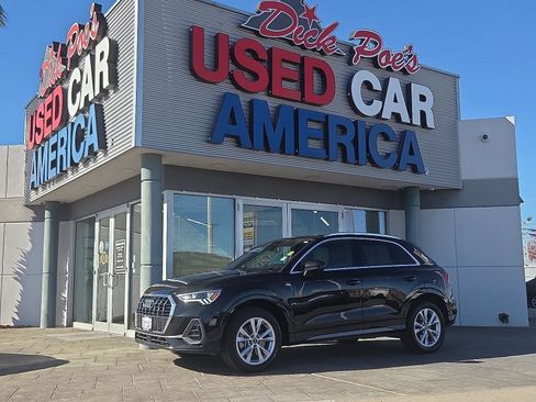 Used 2024 Audi Q3 2.0T Premium image 1