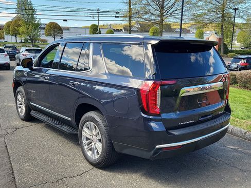 Used 2024 GMC Yukon SLT AWD/4WD image 7