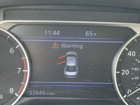 Used 2024 Nissan Altima 2.5 SV w/ SV Premium Package image 22