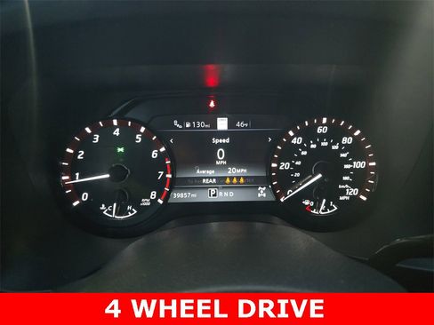 Used 2023 Nissan Titan PRO-4X w/ Pro-4x Convenience Package image 19