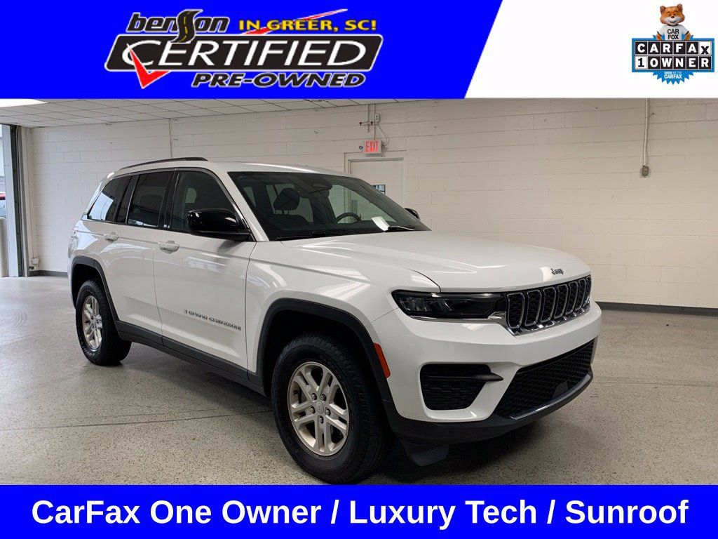Used 2023 Jeep Grand Cherokee Laredo w/ Luxury Tech Group I AWD/4WD image 1