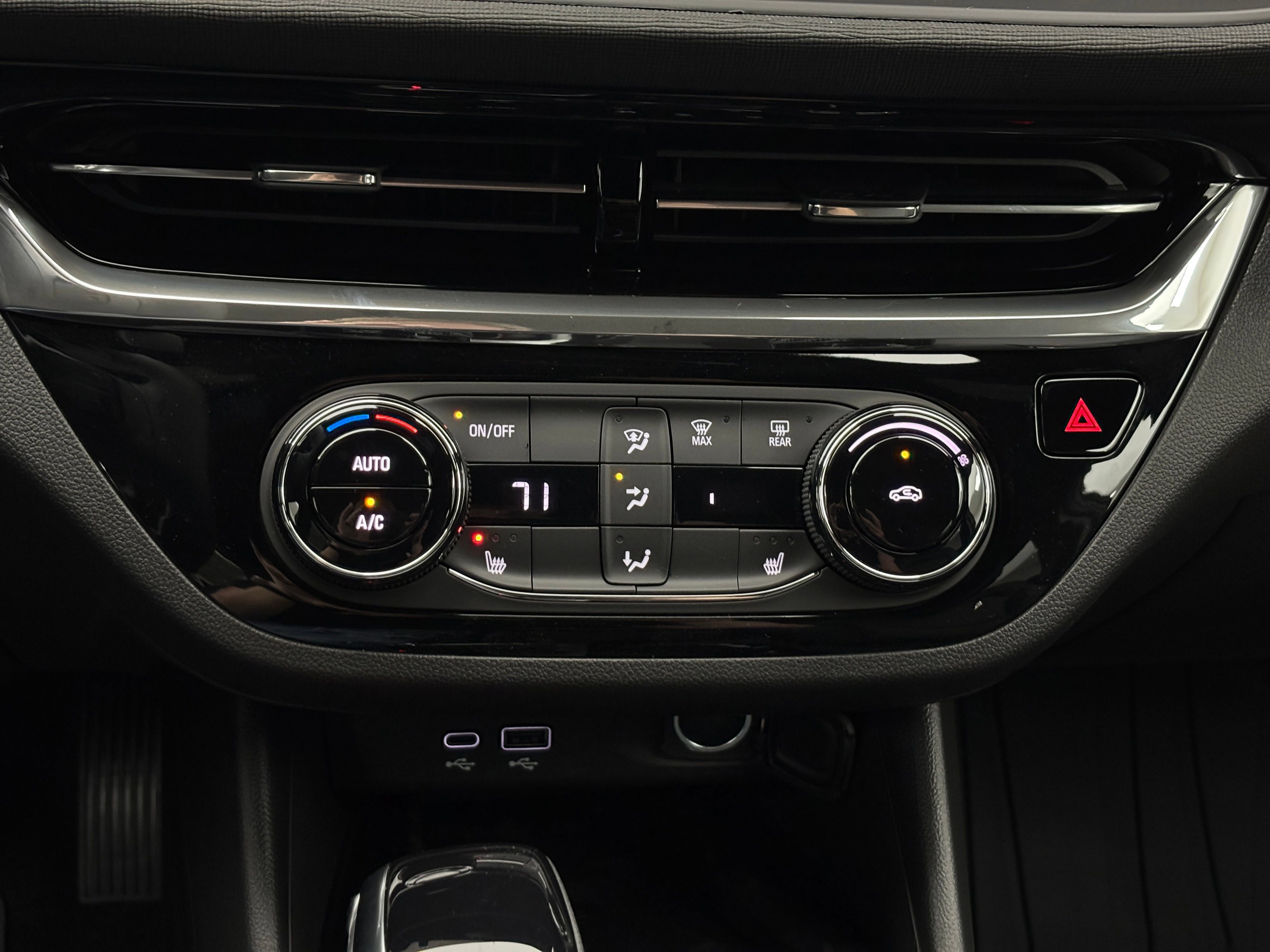 New 2026 Buick Envista Sport Touring w/ Convenience I Package FWD image 25