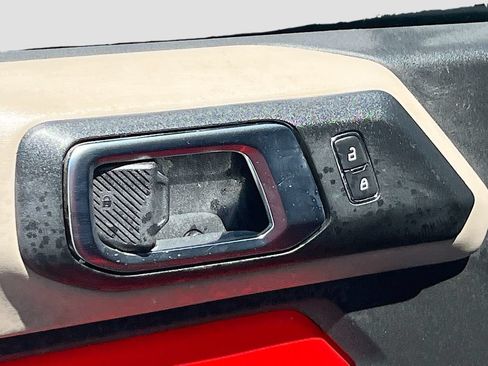 Used 2024 Ford Bronco Wildtrak AWD/4WD image 18