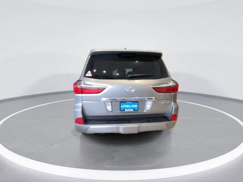 Used 2017 Lexus LX 570 4WD w/ Luxury Package image 7