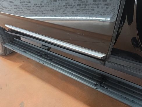 Used 2022 GMC Yukon XL Denali image 12