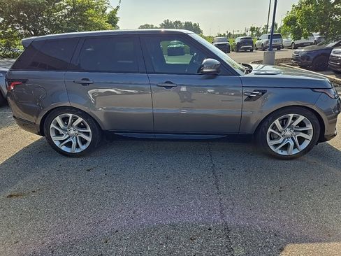 Used 2019 Land Rover Range Rover Sport HSE AWD/4WD image 4