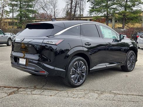 New 2026 Nissan Murano Platinum image 4