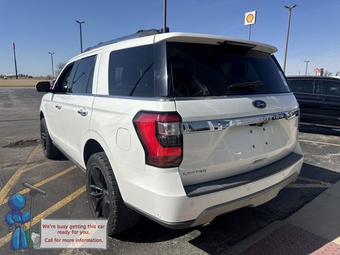Used 2021 Ford Expedition Limited image 3