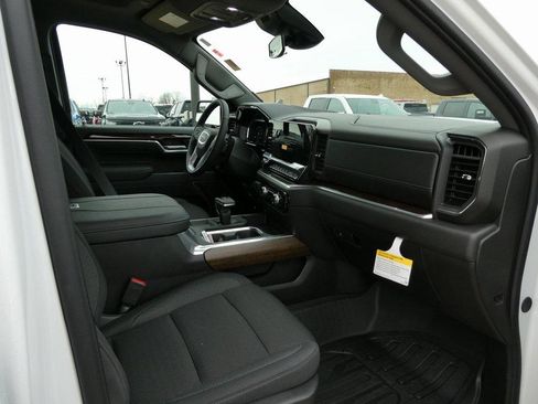 New 2026 GMC Sierra 1500 Elevation image 12