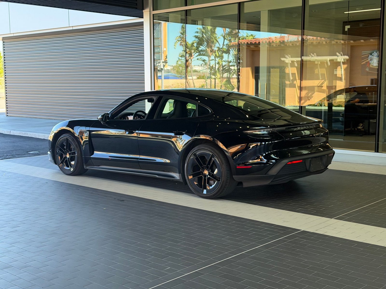 Certified 2025 Porsche Taycan w/ Premium Package RWD image 9