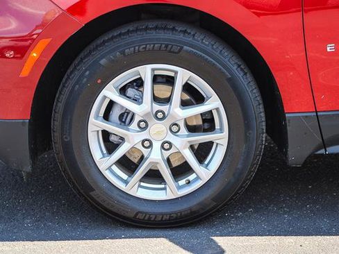 Used 2022 Chevrolet Equinox LT image 8