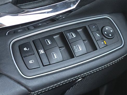 Used 2022 RAM 1500 Limited image 16