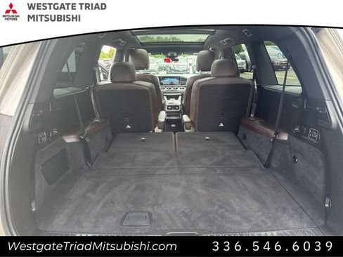 Used 2021 Mercedes-Benz GLS 450 4MATIC image 29