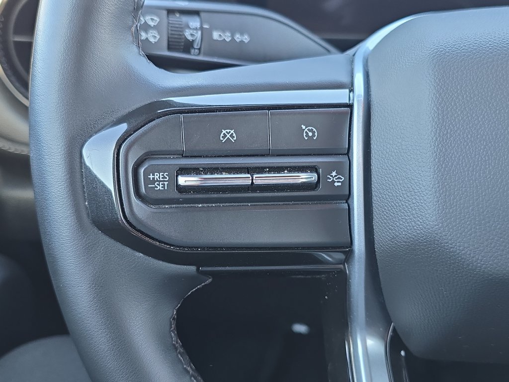 Certified 2024 Chevrolet Colorado LT w/ LT Convenience Package II AWD/4WD image 18