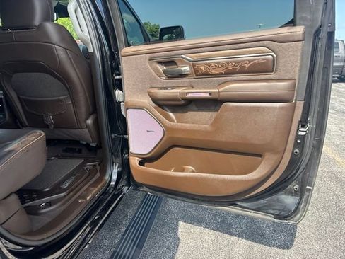 Used 2025 RAM 1500 Limited AWD/4WD image 23