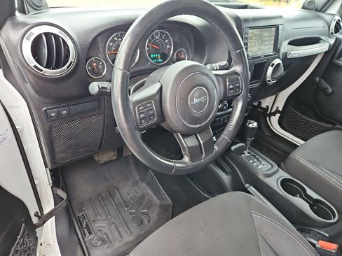Used 2014 Jeep Wrangler Rubicon w/ Connectivity Group AWD/4WD image 2