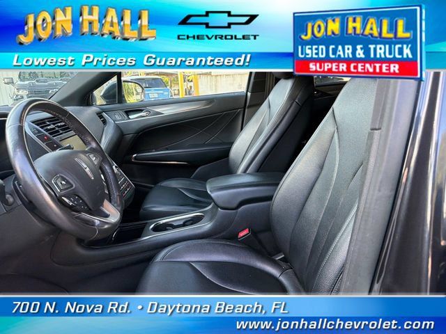 Used 2015 Lincoln MKC FWD image 14