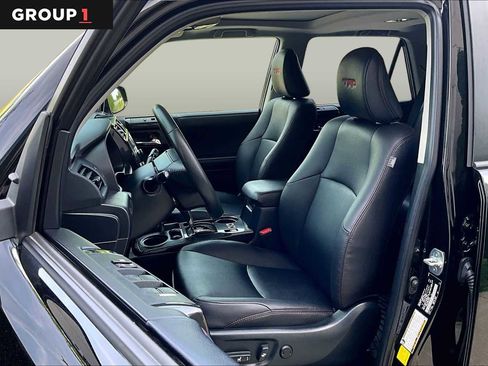 Certified 2024 Toyota 4Runner TRD Off-Road Premium w/ Off Road Premium Plus Package AWD/4WD image 9