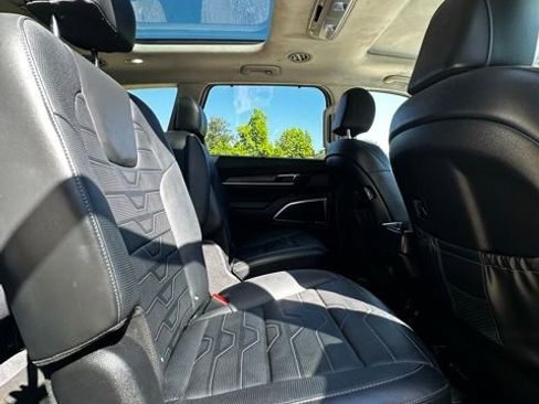 Used 2021 Kia Telluride SX w/ SX Prestige Package AWD/4WD image 19