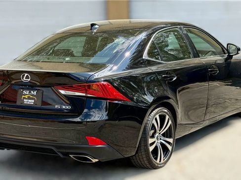 Used 2019 Lexus IS 300 F Sport w/ F Sport Package image 16