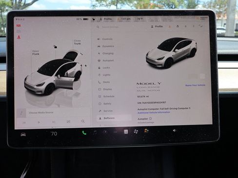 Used 2023 Tesla Model Y Long Range image 49