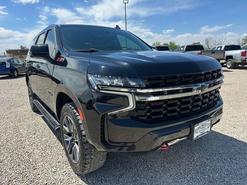 Used 2021 Chevrolet Tahoe Z71 w/ Z71 Signature Package AWD/4WD image 2