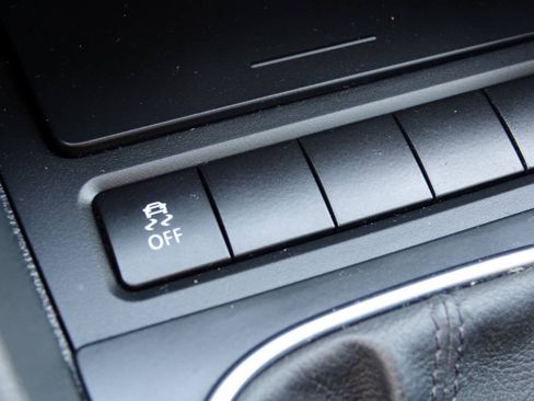 Used 2011 Volkswagen Golf TDI w/ Cold Weather Pkg FWD image 79