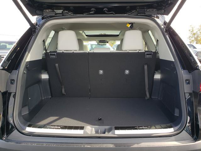 New 2026 Toyota Grand Highlander AWD image 7