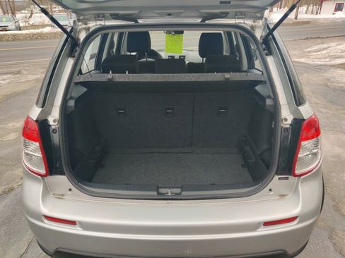 Used 2011 Suzuki SX4 AWD Hatchback image 13