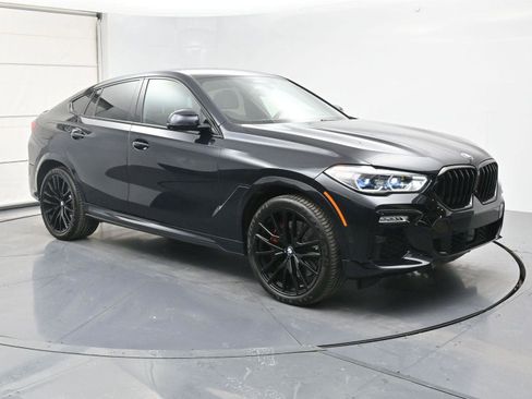 Used 2021 BMW X6 M50i w/ Executive Package image 30