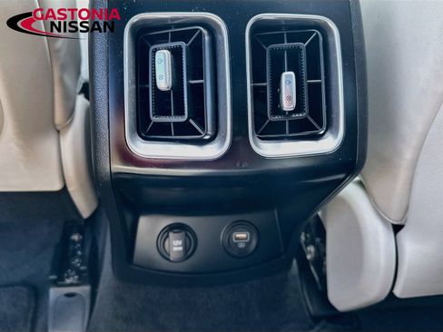 Used 2021 Kia Sorento S w/ Panoramic Sunroof Package AWD/4WD image 32