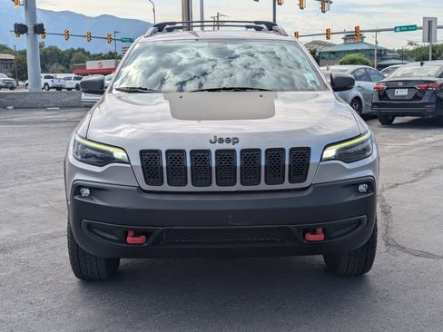 Used 2019 Jeep Cherokee Trailhawk w/ Cold Weather Group AWD/4WD image 10