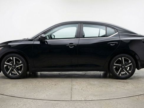 Used 2025 Nissan Sentra SV image 5