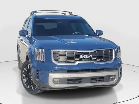Used 2023 Kia Telluride SX image 2