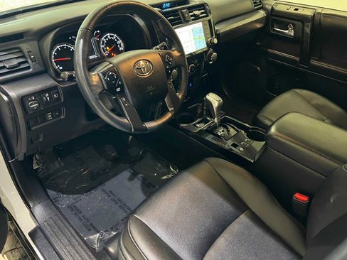 Certified 2023 Toyota 4Runner TRD Off-Road Premium image 2