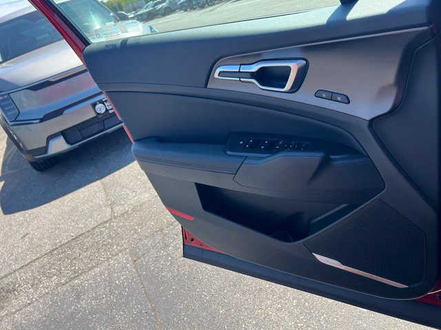 New 2026 Kia Sportage SX FWD image 17