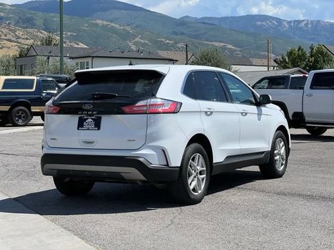 Used 2022 Ford Edge SEL w/ Convenience Package AWD/4WD image 8