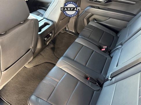 Used 2025 Chevrolet Suburban RST image 5