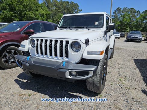 Used 2023 Jeep Wrangler Sahara image 2