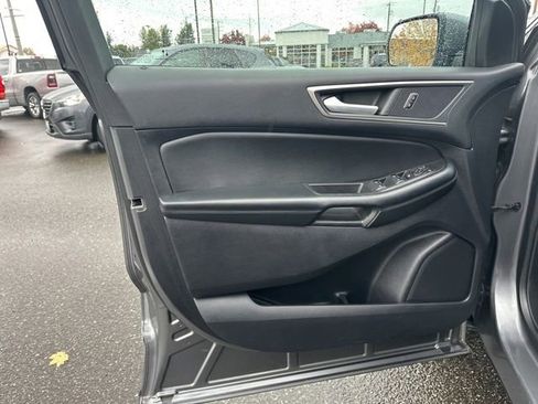 Used 2022 Ford Edge SEL image 22