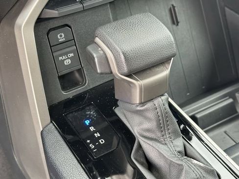 Used 2022 Toyota Tundra SR5 RWD image 20