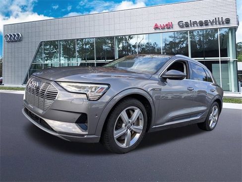 Used 2019 Audi e-tron Premium Plus image 1