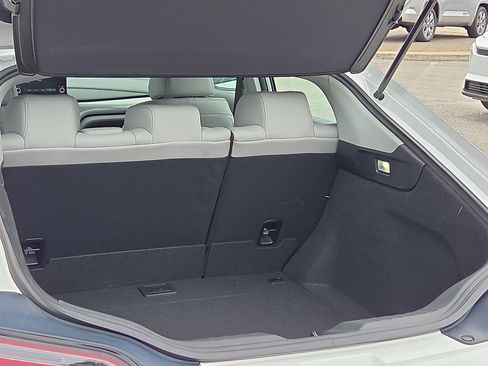 Used 2025 Acura Integra FWD image 9